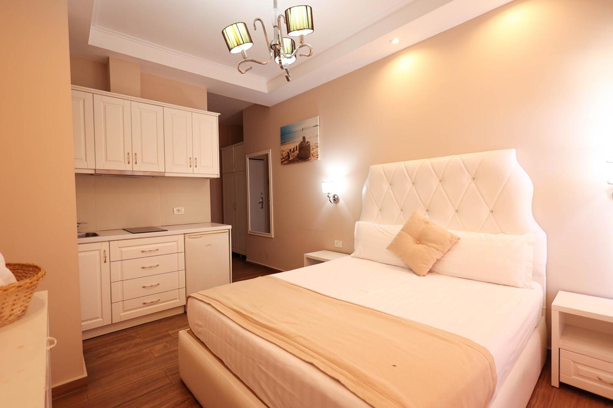 Apartments Flower Residence Sarandë Exterior foto