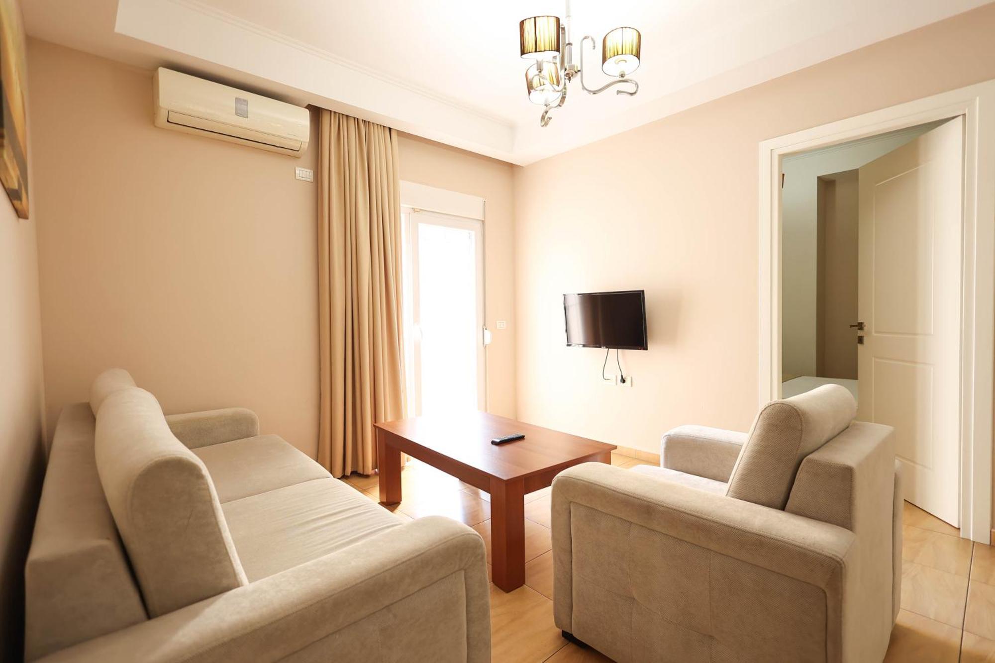 Apartments Flower Residence Sarandë Exterior foto